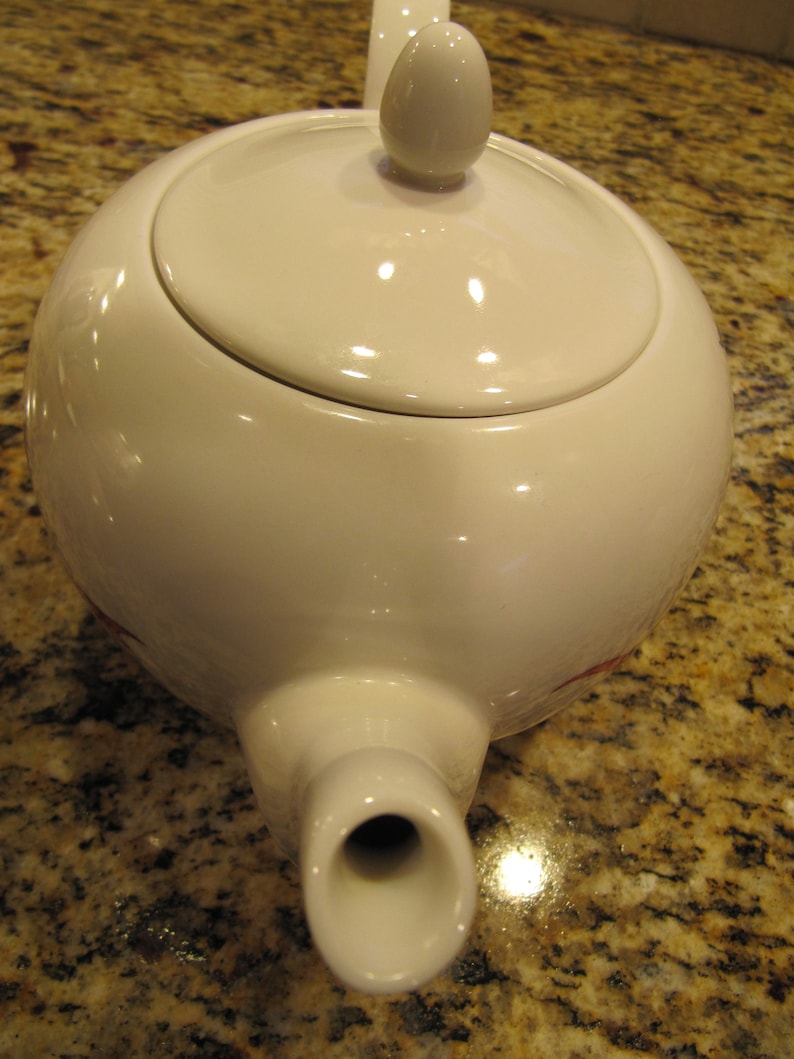 Christmas teapot, Bone China Christmas Teapot fine quality china teapot Holiday Garden ribbons and Holly full size pot Martha Stewart