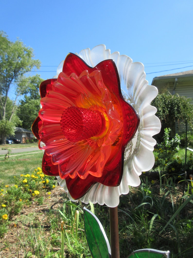 Plate Flower Glass Yard Art Flower Garden Ornament Etsy