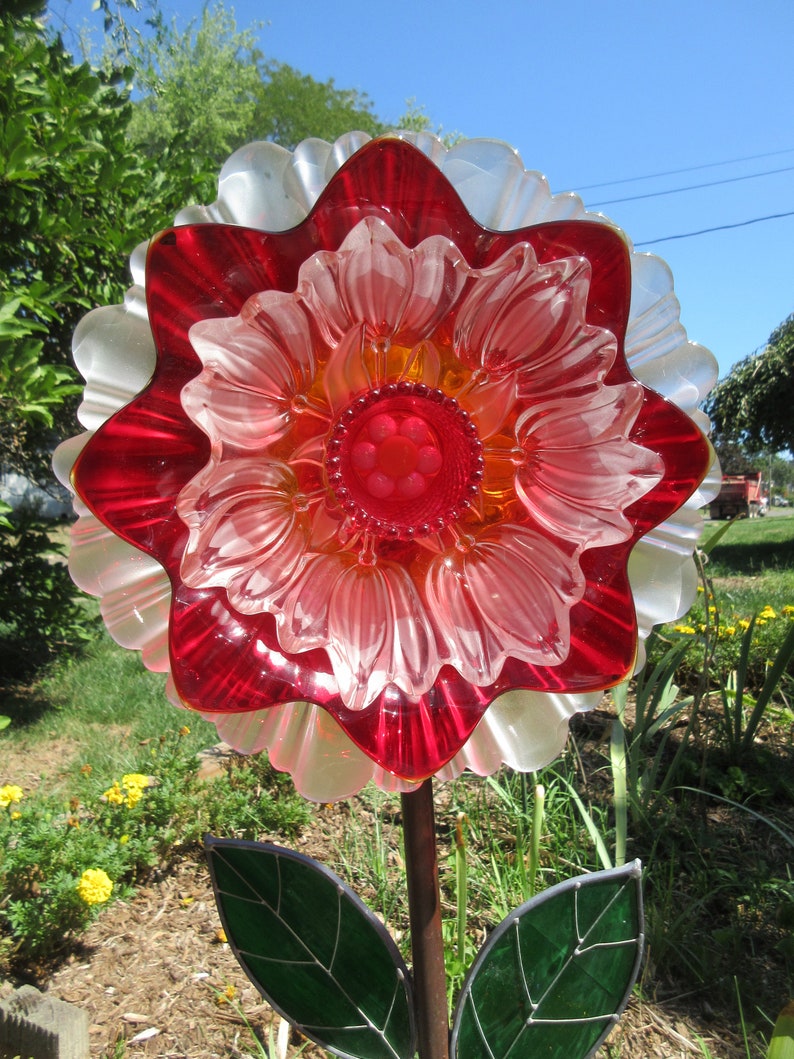 Plate Flower Glass Yard Art Flower Garden Ornament Etsy
