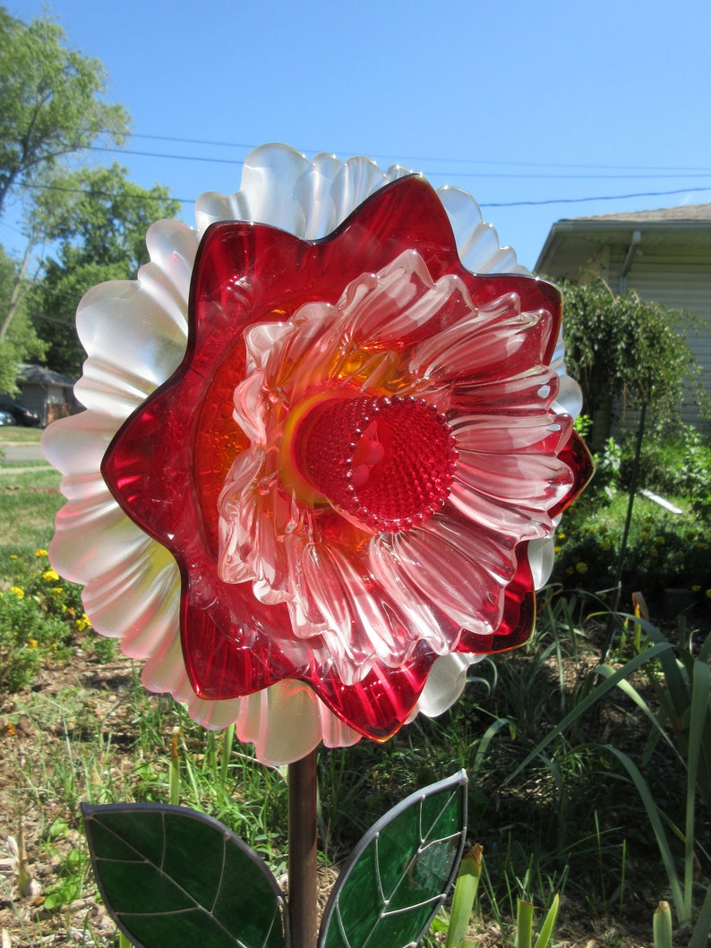 Plate Flower Glass Yard Art Flower Garden Ornament Etsy
