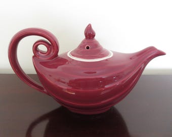vintage Hall's teapot burgundy, model, art deco era, signed, swirl design, very good condition,