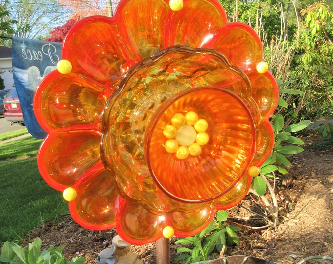 Glass Garden Flower Yard Art Glass Plate Flowers Garden Etsy