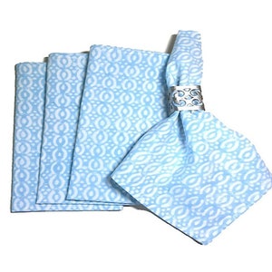 blue dinner napkins/ printed dinner napkins/ table linens/ cloth napkins/ everyday napkins/ wedding gifts/ house warming gifts/ table decor
