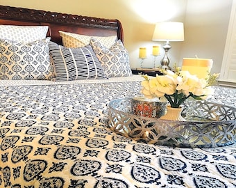 Queen indigo quilt, queen blue quilt, quilt queen, blue quilt, reversible quilt, summer quilt, jaipur quilt, Indigo quilt, quilt block print