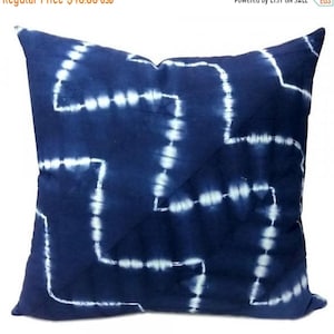 Tie dye kussens, Indigo shibori kussenhoes, koningsblauwe kussens, boho kussens, blauw wit kussen, kussenhoezen gooien, decoratieve kussens