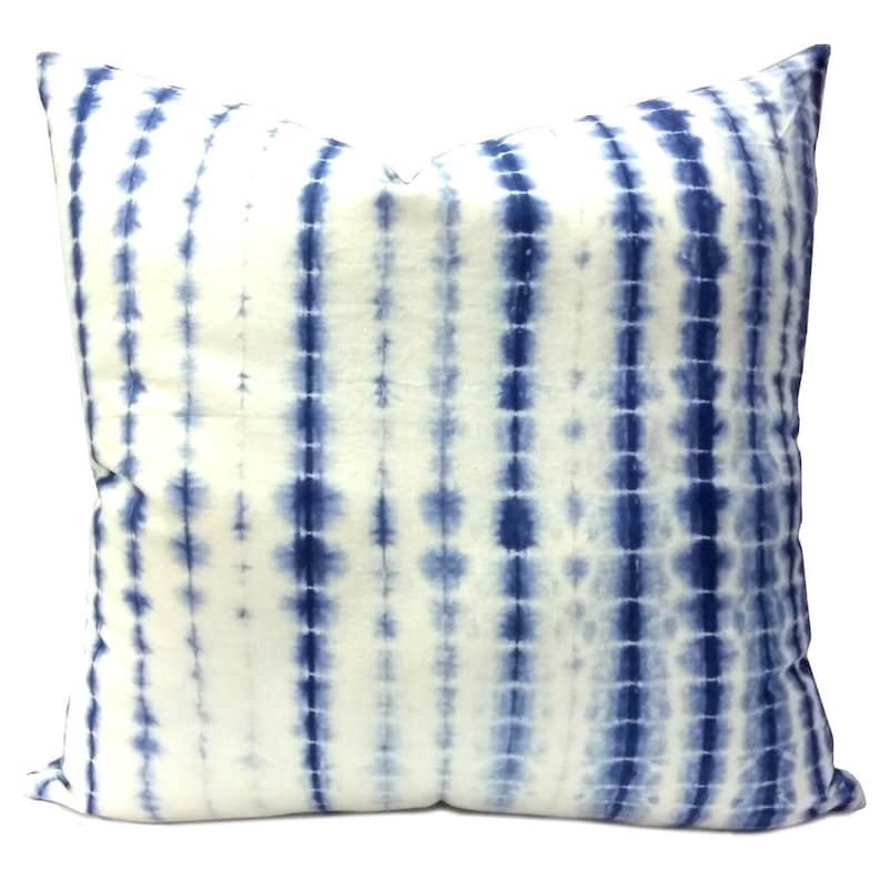 shibori pillowcase throw pillow covers boho pillows Indigo shibori cushion cover Tie dye pillows royal blue pillows blue white cushion
