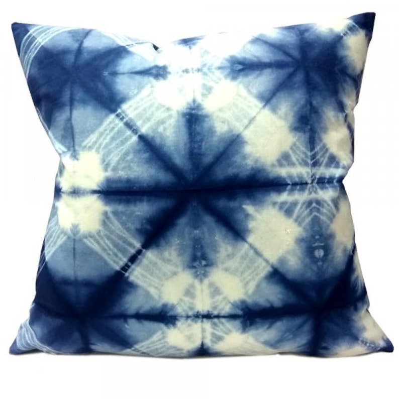 shibori pillowcase throw pillow covers boho pillows Indigo shibori cushion cover Tie dye pillows royal blue pillows blue white cushion