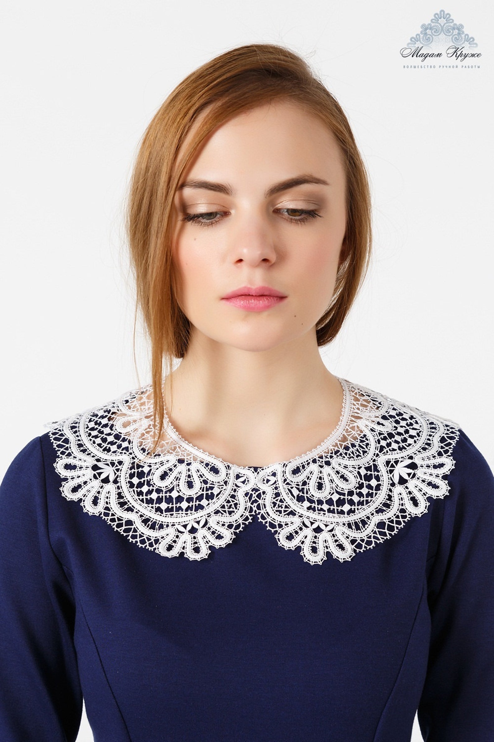 кружевные воротнички для платья. платье с кружевным воротником. ажурный вырез. воротник кружевной вязаный. платье с ажурным воротником.