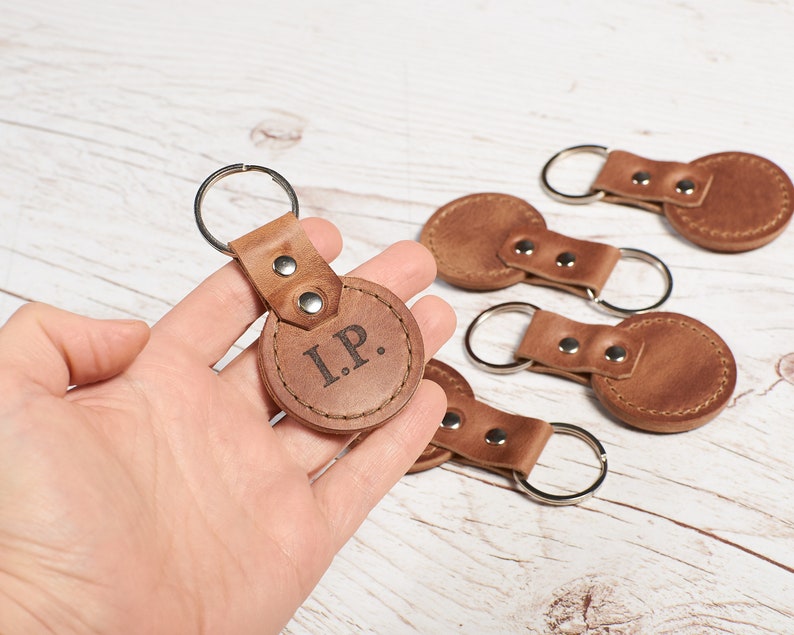 Personalized leather keychain. Handmade leather key fob gift for him. Custom color monogrammed keyring. Brown leather minimalist key holder. image 5