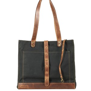 Waxed canvas tote bag in dark green timber. Leather handles, key chain image 5