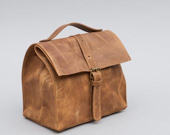 Personalized leather lunch bag. Handmade leather snacks bag.