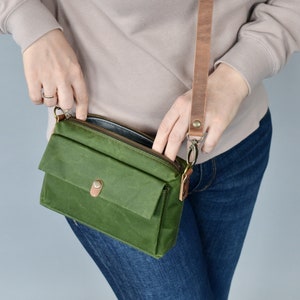 Small waxed canvas crossbody bag. Green canvas purse with removable leather strap. Personalized gift for her. Every day shoulder bag.