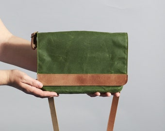 Green waxed canvas crossbody bag. Canvas and leather purse. Personalized gift for her. Minimal shoulder bag. Custom color handmade bag.