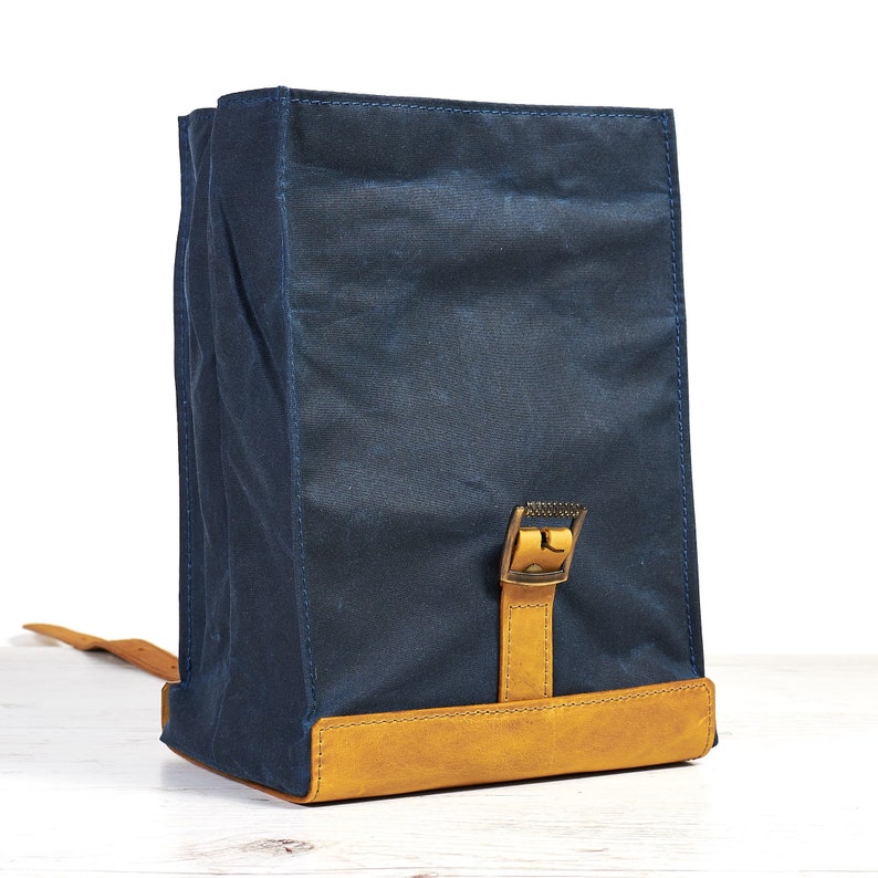 Blue lunch bag. Lunch box. School lunch bag. Waxed canvas and leather lunch bag. Personalized gift. Back to school image 5