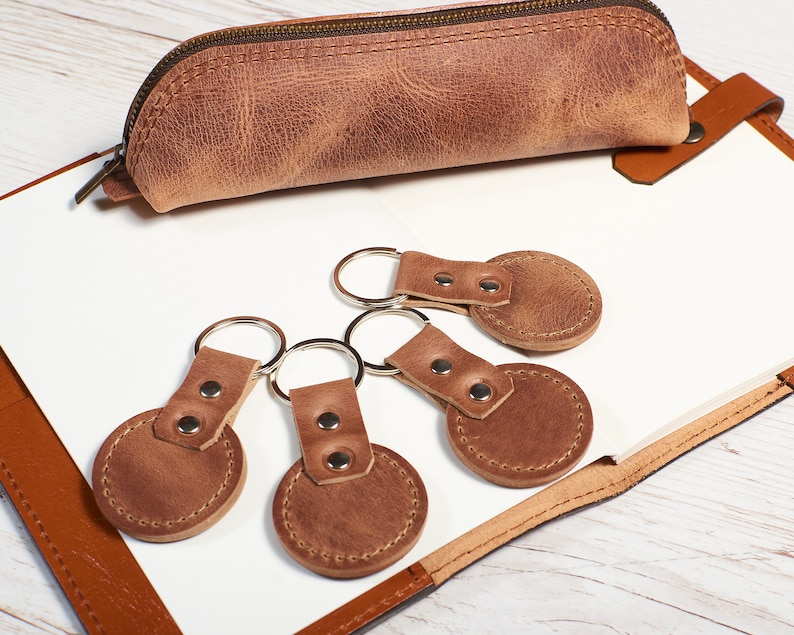 Personalized leather keychain. Handmade leather key fob gift for him. Custom color monogrammed keyring. Brown leather minimalist key holder. image 6