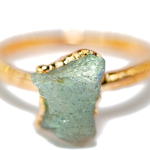 Anillo de labradorita natural, anillo electroformado, anillo de apilamiento de cobre, anillo de piedra preciosa, anillo de piedra cruda, regalo de anillo de declaración de galvanoplastia para ella