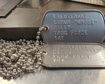 Conjunto de placas de identificación militares de EE. UU. Simon 'Ghost' Riley