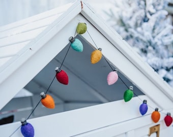 Christmas Lights Garland - Light Bulbs Garland - Christmas mantel garland - Christmas Tree Garland - Christmas bunting decorations