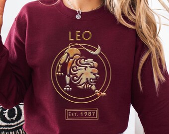Custom Leo zodiac sweatshirt. Personalize birth date jumper. Leo zodiac sign sweater. Horoscope blouse. Astrology shirt Leo birthday present