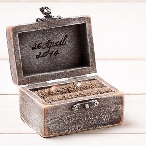 Wedding Ring Box, Custom Ring Bearer Box, Personalized Ring Pillow Box, Wooden Engagement Ring Box with Burlap and Lace, Rustic Wedding