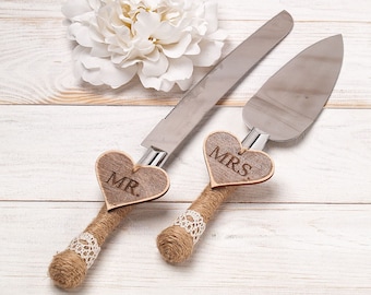 Wedding cake server and knife set, personalized rustic cutting set, engraved mr mrs cake serving for wedding, stainless steel cake cutting