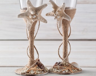 Beach Wedding Glasses, Champagne Flutes, Toasting Glasses with Starfish, Custom Wine Glasses for Couples