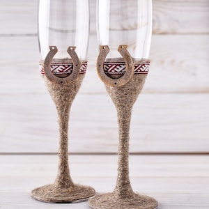 Rustic Flutes, Wedding Toasting Champagne Glasses with Wooden Horseshoes, Country Western Wedding Wine Glasses, Equestrian Horse Wedding