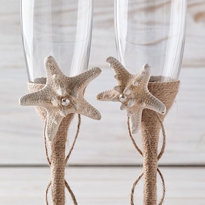 Champagne Glasses, Nautical Wedding Toasting Flutes, Beach Wedding Flutes, Bride and Groom Glasses with Starfish and Seashells zdjęcie 3