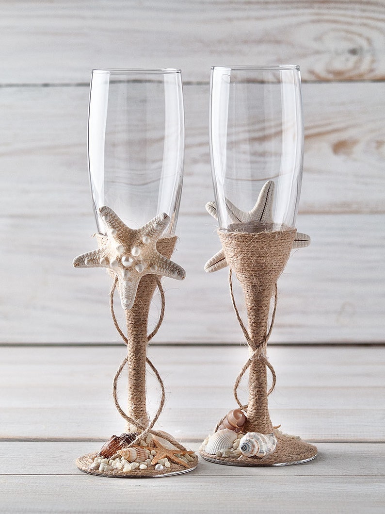 Champagne Glasses, Nautical Wedding Toasting Flutes, Beach Wedding Flutes, Bride and Groom Glasses with Starfish and Seashells zdjęcie 5