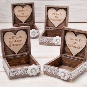 Werden Sie meine Brautjungfer Box, Brautjungfer Vorschlag Box, Trauzeugin Geschenk Box, Schwester der Braut Geschenk, Brautjungfern Holz Schmuckschatulle