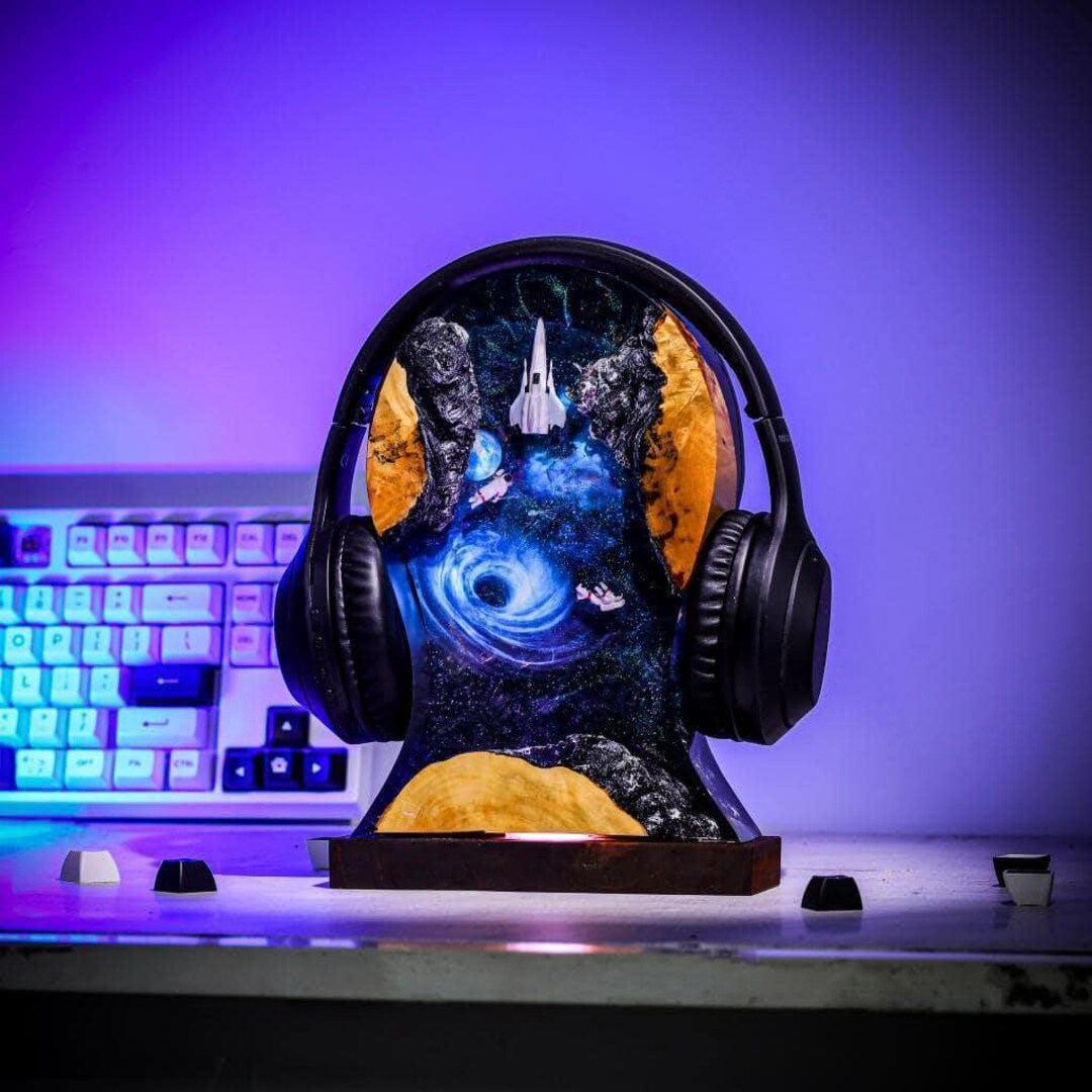 Interstellar Headphone Stand & Night Light Ver 2, Sci-fi Movie Resin ...