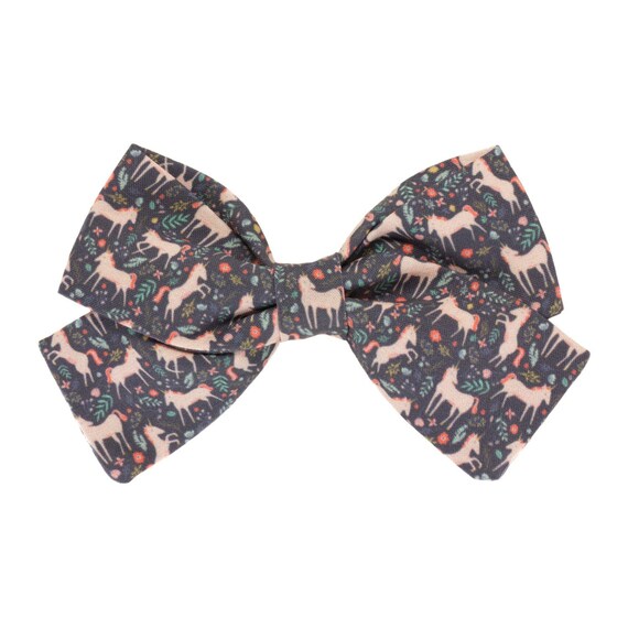 Female dog bow tie Clearance