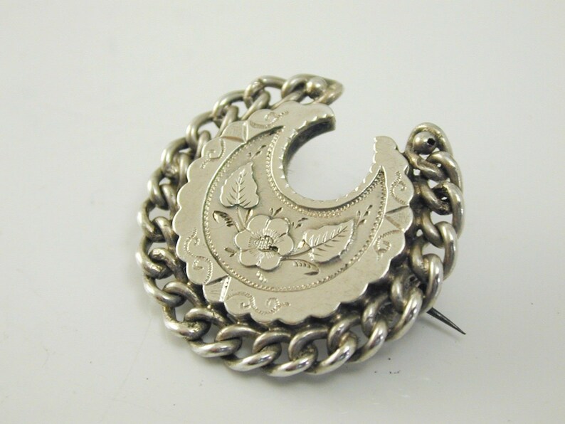 Antique Victorian floral brooch sterling silver dated 1889 5.0 grams