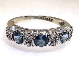 9ct Yellow Gold Sky Blue Topaz Diamond Half Eternity Ring Size J 1/2 1.8g 1989