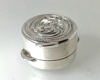 Vintage Italian 800 Silver Tiny Pill Pot Tooth Fairy Box 4.1g 11.35mm x 21mm