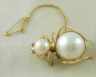14CT Gold Pearl & Ruby Spider Brooch 11.6 Grams