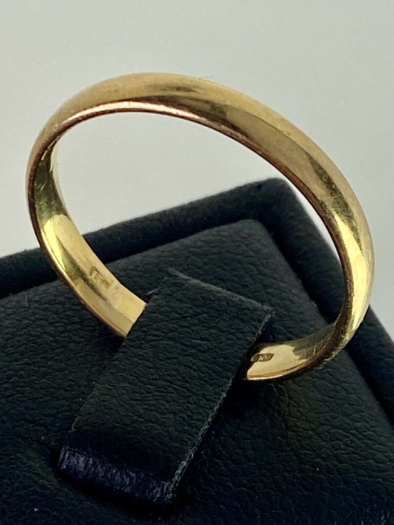 Yellow gold ring (750) centered of an important smoked q… | Drouot.com
