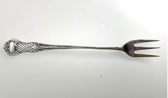 Antique Victorian 1900 Small Sterling Silver Cocktail Fork Olive