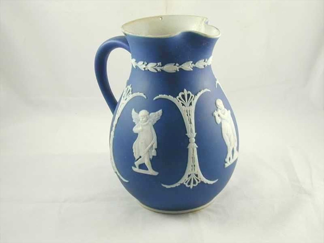 ウエッジウッド ブラック ジャスパー トロフィー ユニセックス オブジェ ウエッジウッド ブラック ジャスパー トロフィー ユニセックス オブジェ