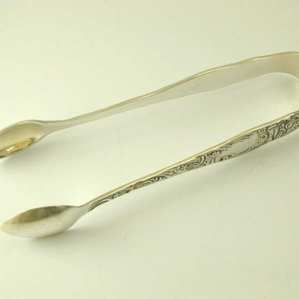 Pair of tongs Victorian sterling silver Lee & Wigfull 27.8 grams dated 1897