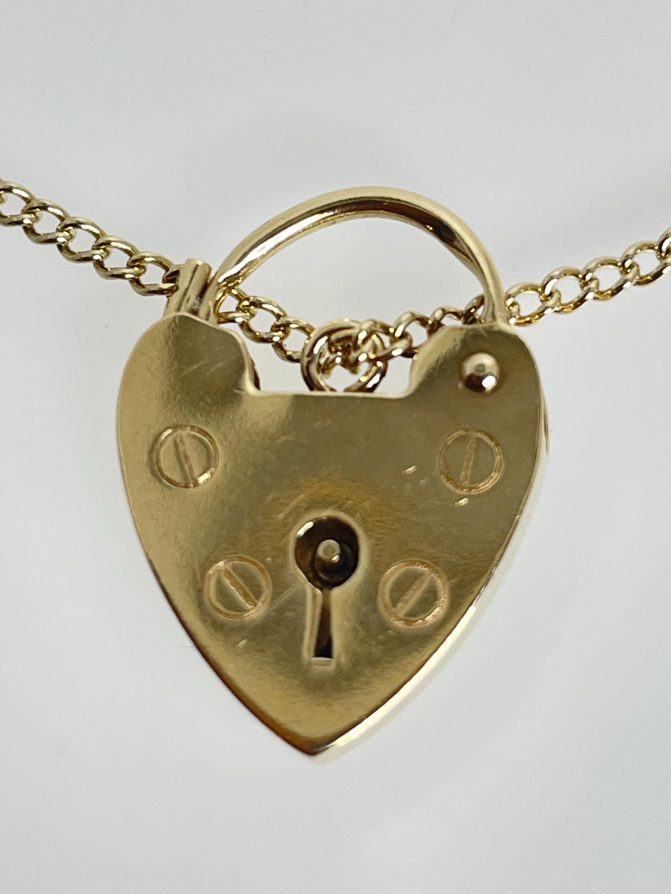 Chaîne De Sécurité Cœur Or Jaune 9 Carats – 2g – 1972 – Fermoir Cadenas