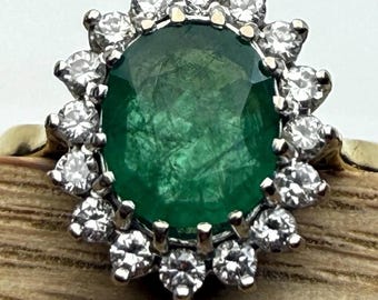 Vintage 18ct '750' Emerald Diamond Flower Cluster Ring N 1/2 Hallmarked 1988