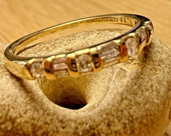 Vintage 18ct Gold 0.25ct Diamond Half Eternity Ring Round & Baguette Size P 2.2g