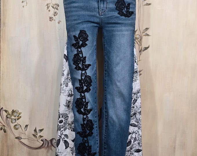 Creative American Eagle Upcycled Skinny Size 6 Jeans with Flower Appliques and Flair Legs.