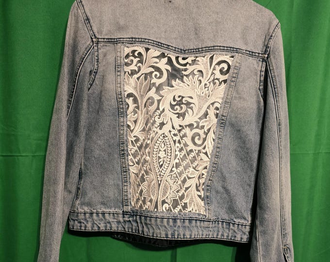 Upcycled Light Blue Denim with White Lace Womans Large Jean Jacket. Like New. Read all measurements.