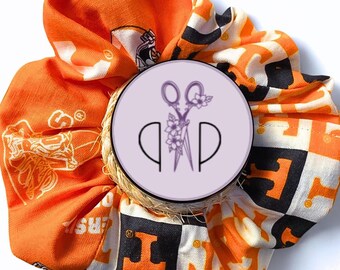 Tennessee Orange & White Scrunchie – Soft Cotton Hair Tie – Jumbo‑Medium Fluff – Handmade