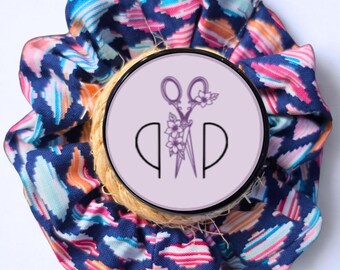 Southwestern Motif Scrunchie – Colorful Geometric Hair Tie – Soft Cotton No‑Pull Grip