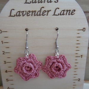 Rose earrings, dusty rose earrings, crochet earrings, handmade earrings, earrings, floral earrings, flower earrings, gifts
