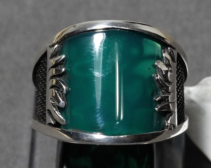 Emerald and Sterling Silver Feathers Ring