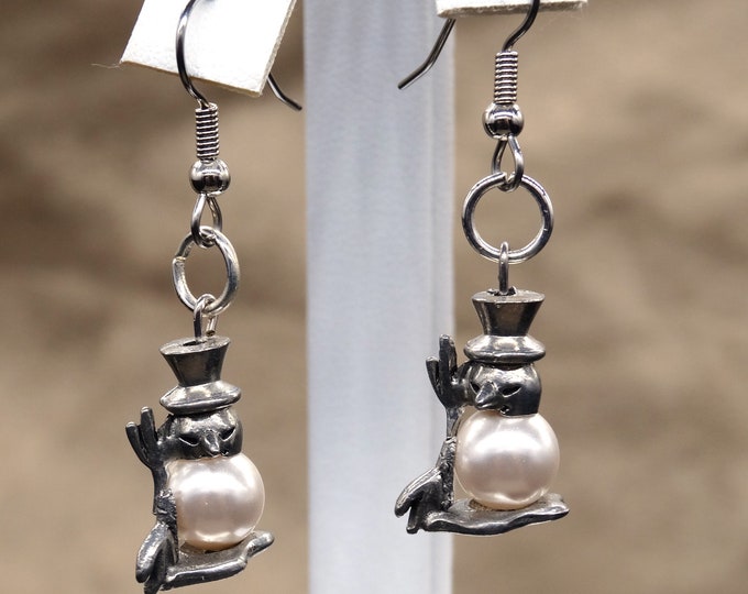 Swarovski Pearl Snowmen Earrings